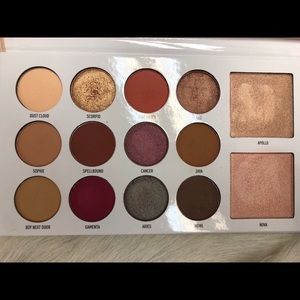 Manny Tua Glam Palette - Free with 40$ purchase